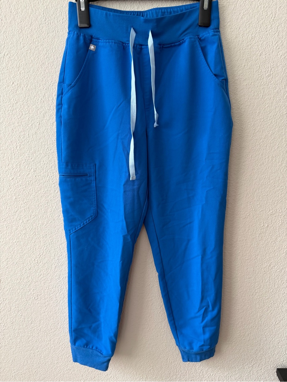 FIGS Blue Jogger Scrub Pants Women’s Technical Collection